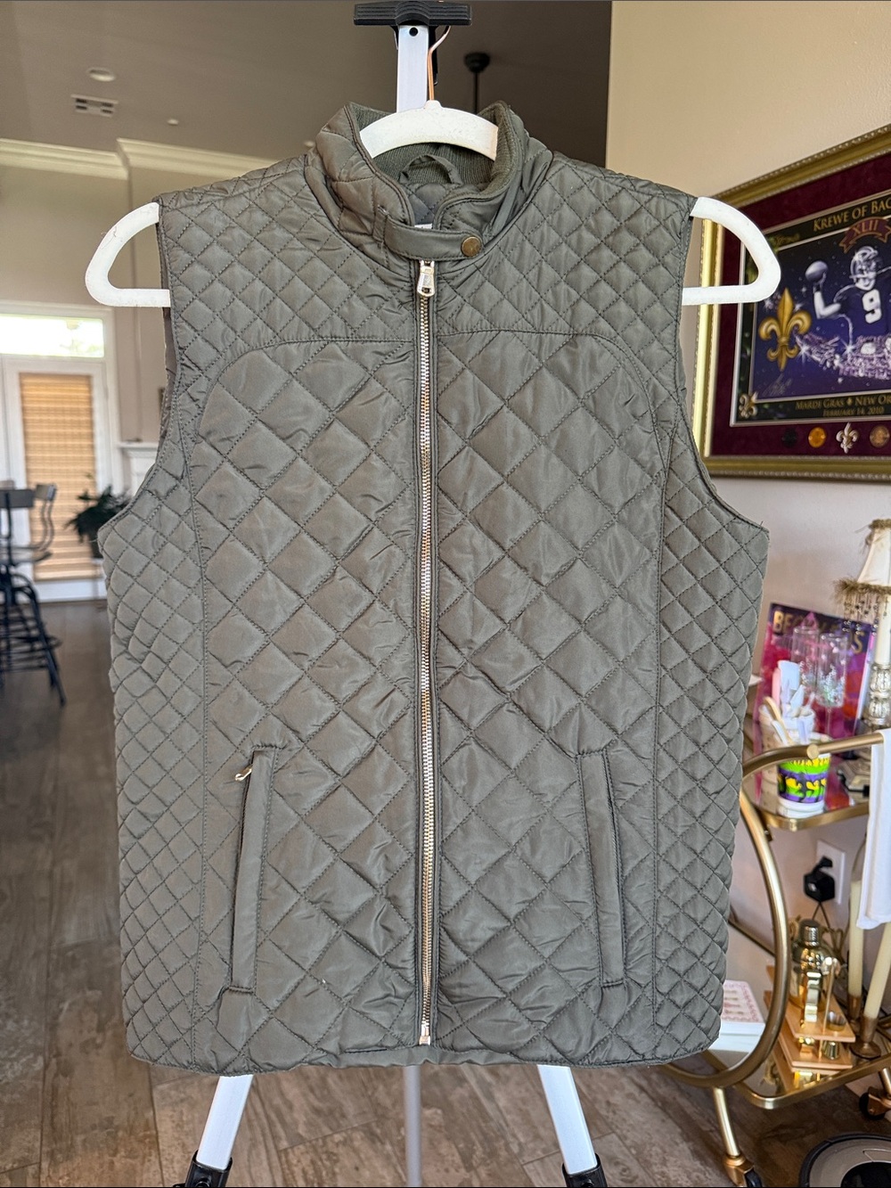 miami Quilted Sleeveless Vest in Olive